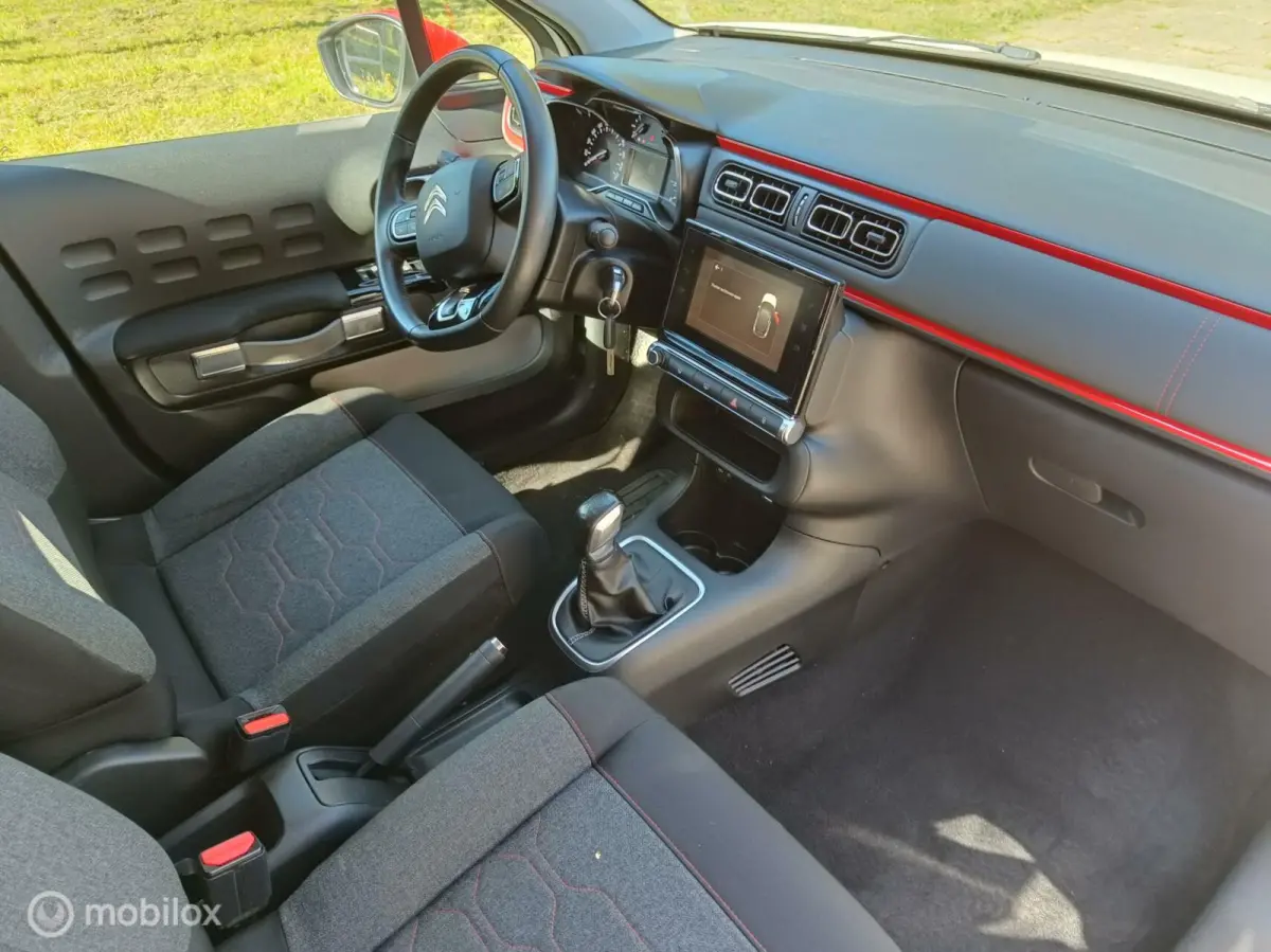 1.2 PureTech Shine Navigatie/ Camera