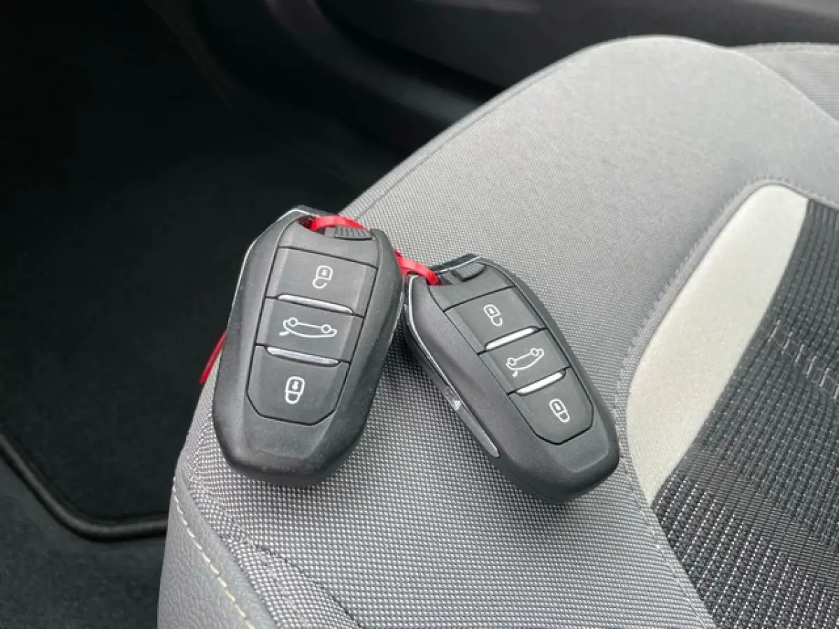 1.2 Turbo Business Elegance met 10-inch Navigatie, Keyless, Camera