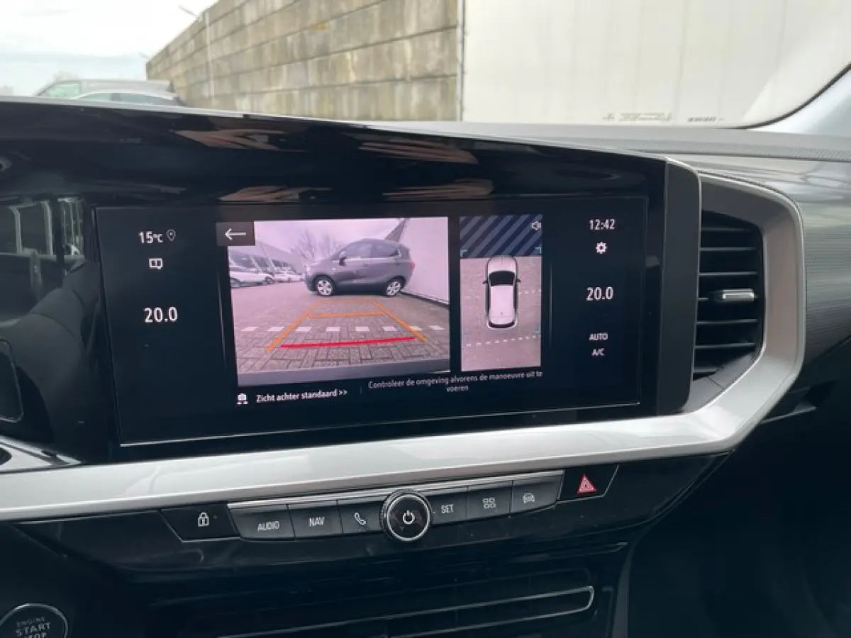 1.2 Turbo Business Elegance met 10-inch Navigatie, Keyless, Camera