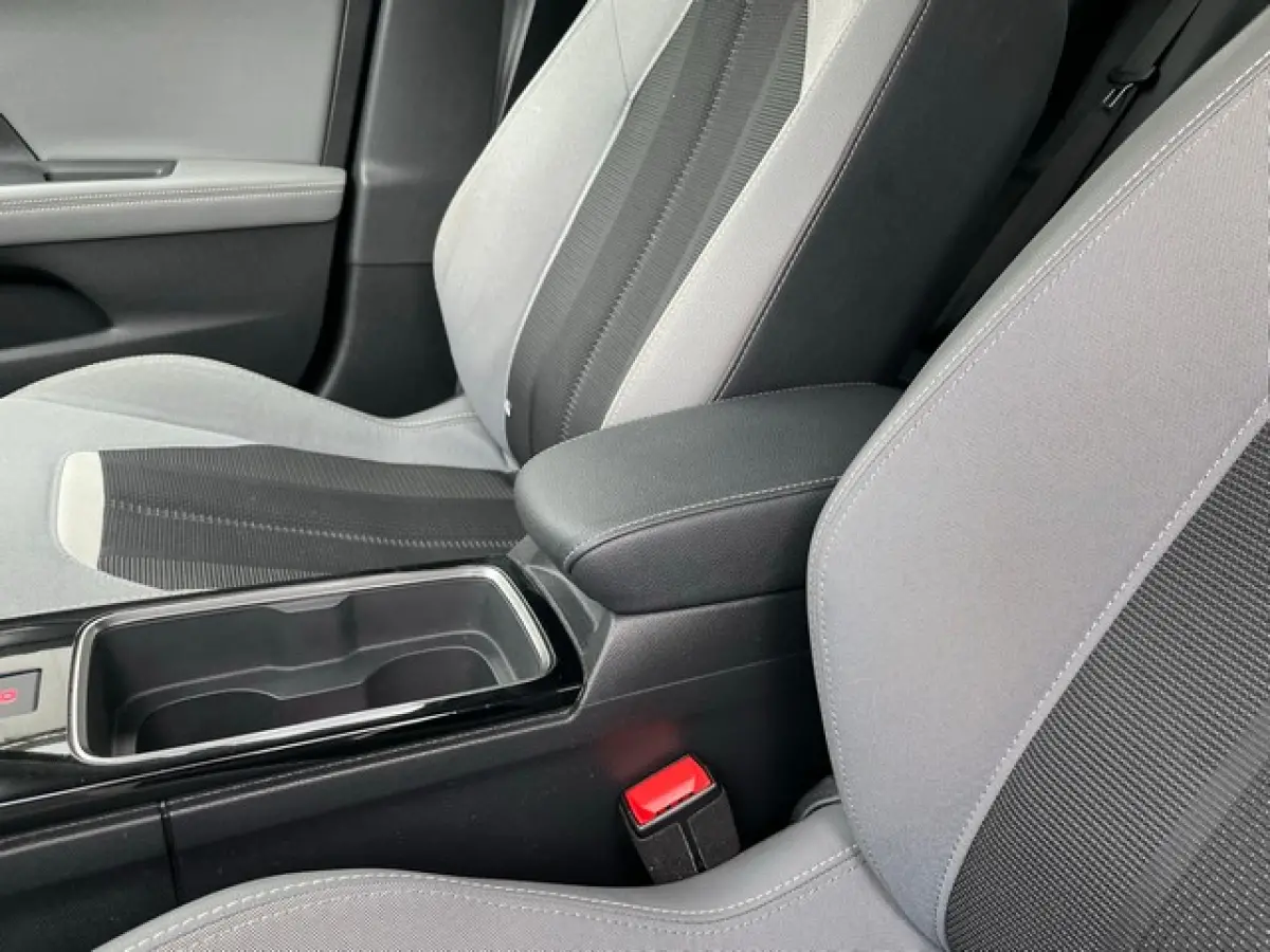 1.2 Turbo Business Elegance met 10-inch Navigatie, Keyless, Camera