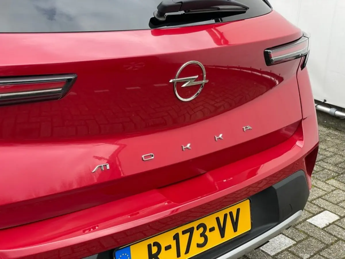 1.2 Turbo Business Elegance met 10-inch Navigatie, Keyless, Camera
