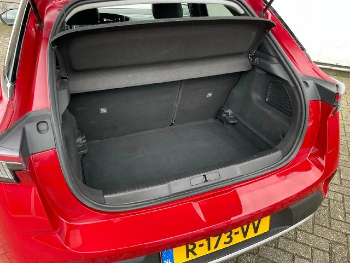 1.2 Turbo Business Elegance met 10-inch Navigatie, Keyless, Camera