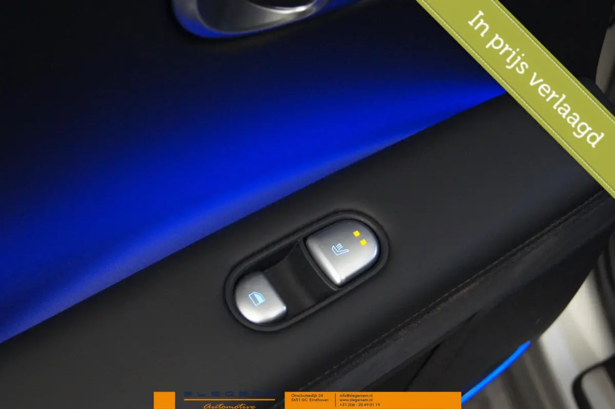 Lounge Techniq +Uniq pakket Bose Leer Head up