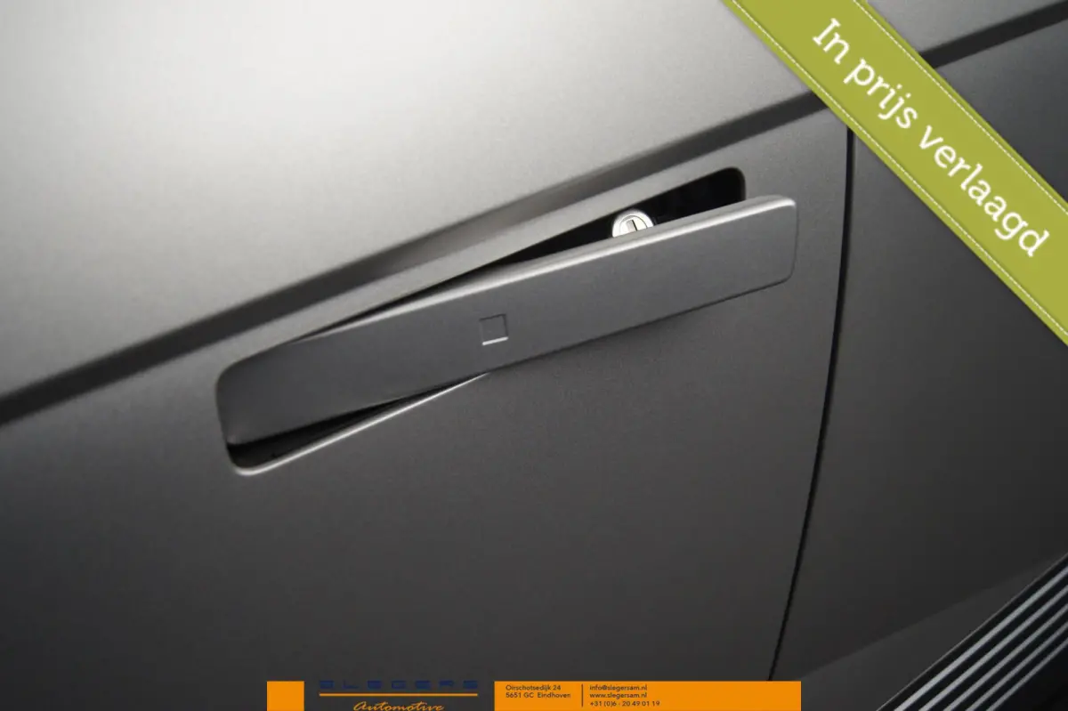 Lounge Techniq +Uniq pakket Bose Leer Head up