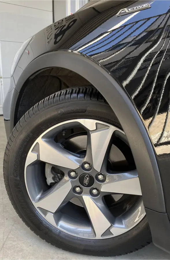 1.0 EcoBoost Active Business | NAVI | CRUISE CONTROL | CARPLAY | STOEL/STUURVERWARMING | PDC V+A | LMV 17'' | AIRCO | BLUETOOTH | ALL-SEASON BANDEN