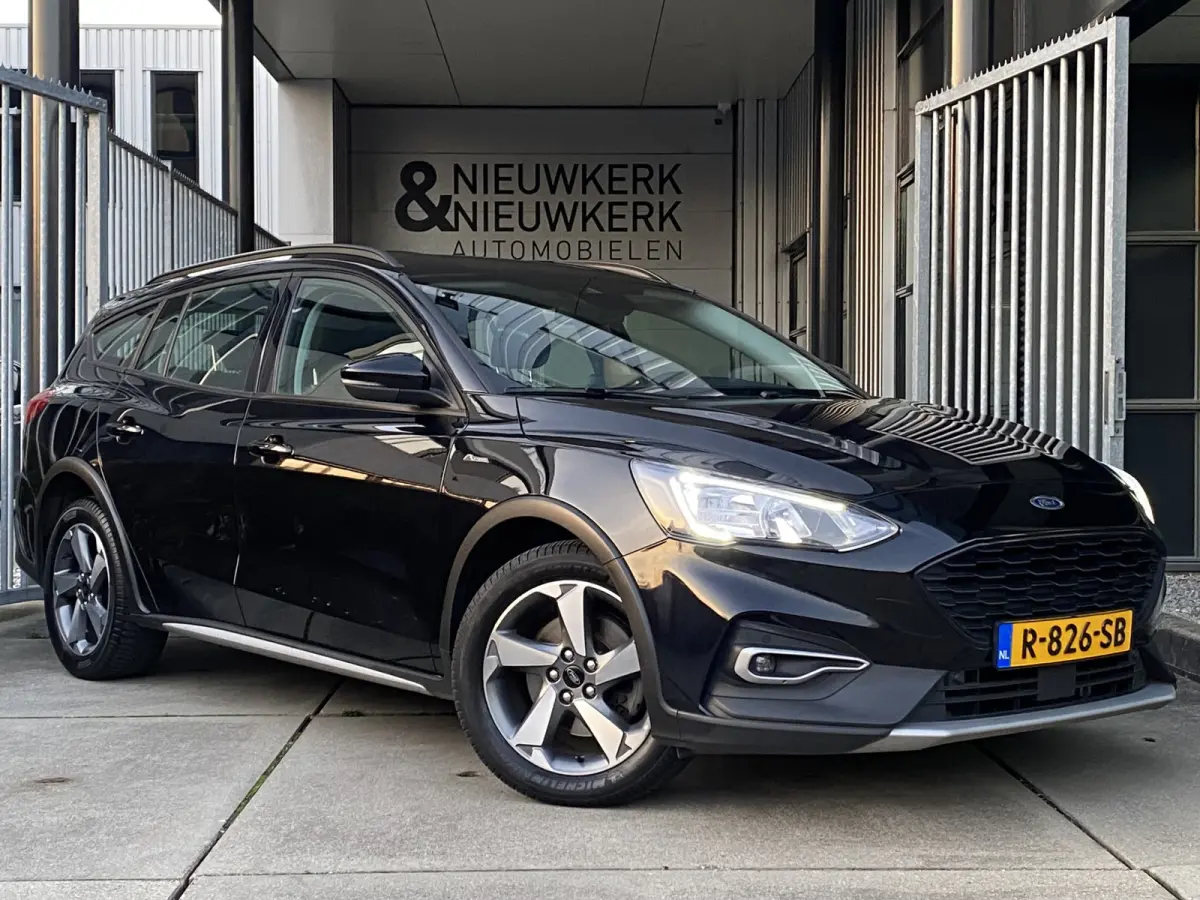 1.0 EcoBoost Active Business | NAVI | CRUISE CONTROL | CARPLAY | STOEL/STUURVERWARMING | PDC V+A | LMV 17'' | AIRCO | BLUETOOTH | ALL-SEASON BANDEN