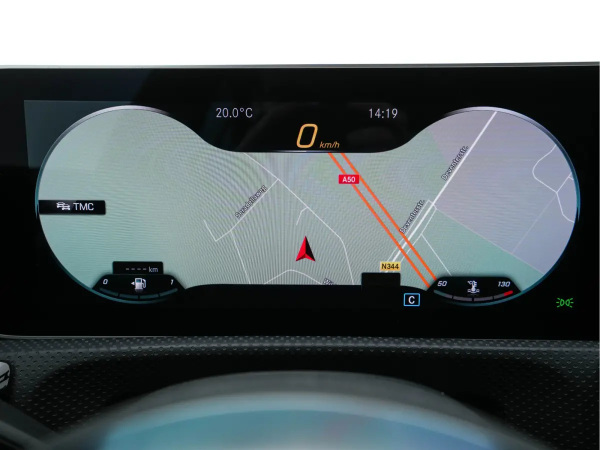 180 AMG-Line Business Solution *PANO | LEATHER-MICROFIBRE | WIDESCREEN-COCKPIT | FULL-LED | CAMERA | ECC | PDC | CRUISE | HEATED-SPORTSEATS | PRIVACY-GLASS | 18"ALU*