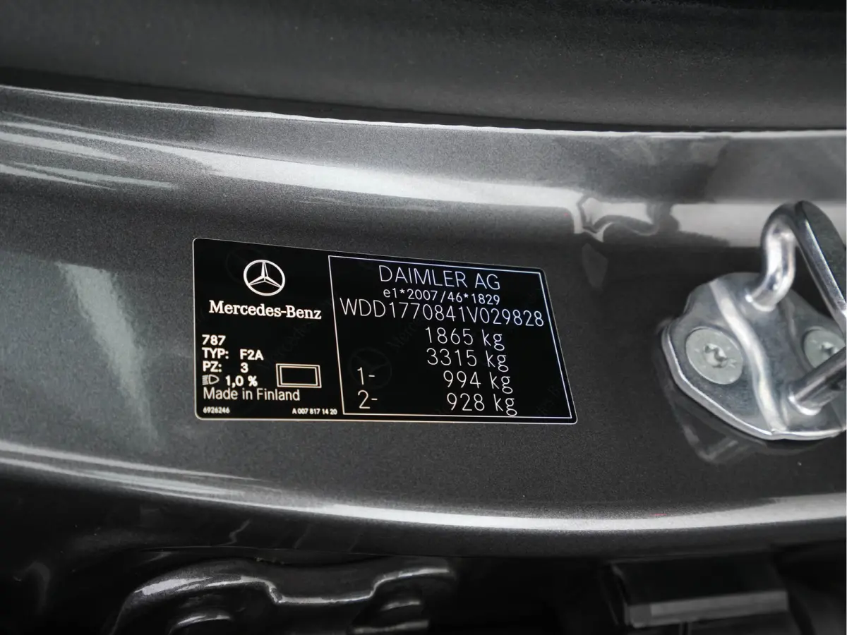 180 AMG-Line Business Solution *PANO | LEATHER-MICROFIBRE | WIDESCREEN-COCKPIT | FULL-LED | CAMERA | ECC | PDC | CRUISE | HEATED-SPORTSEATS | PRIVACY-GLASS | 18"ALU*