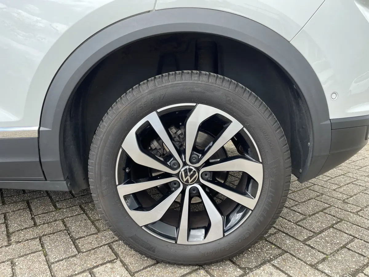 1.0 TSI Style - IQ.Light - Assist Plus -