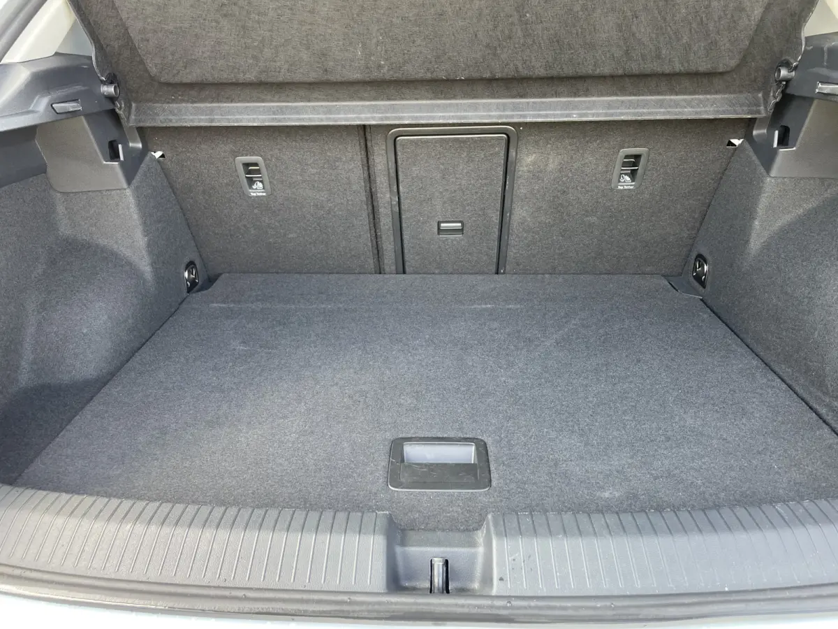 1.0 TSI Style - IQ.Light - Assist Plus -