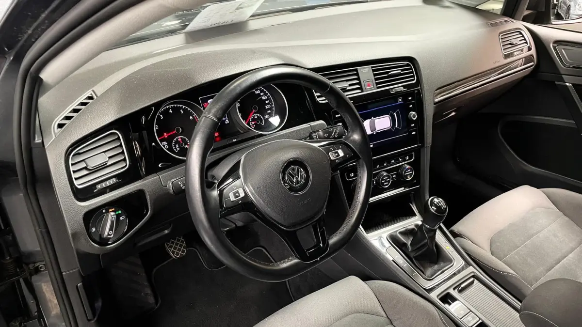 7.5 FACELIFT 1.5 TSI 150PK R-LINE Highline NAVI MATRIX LED