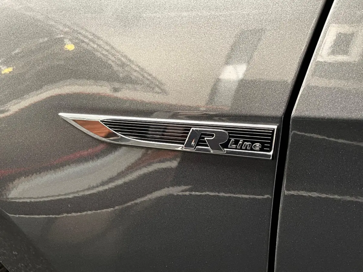 7.5 FACELIFT 1.5 TSI 150PK R-LINE Highline NAVI MATRIX LED