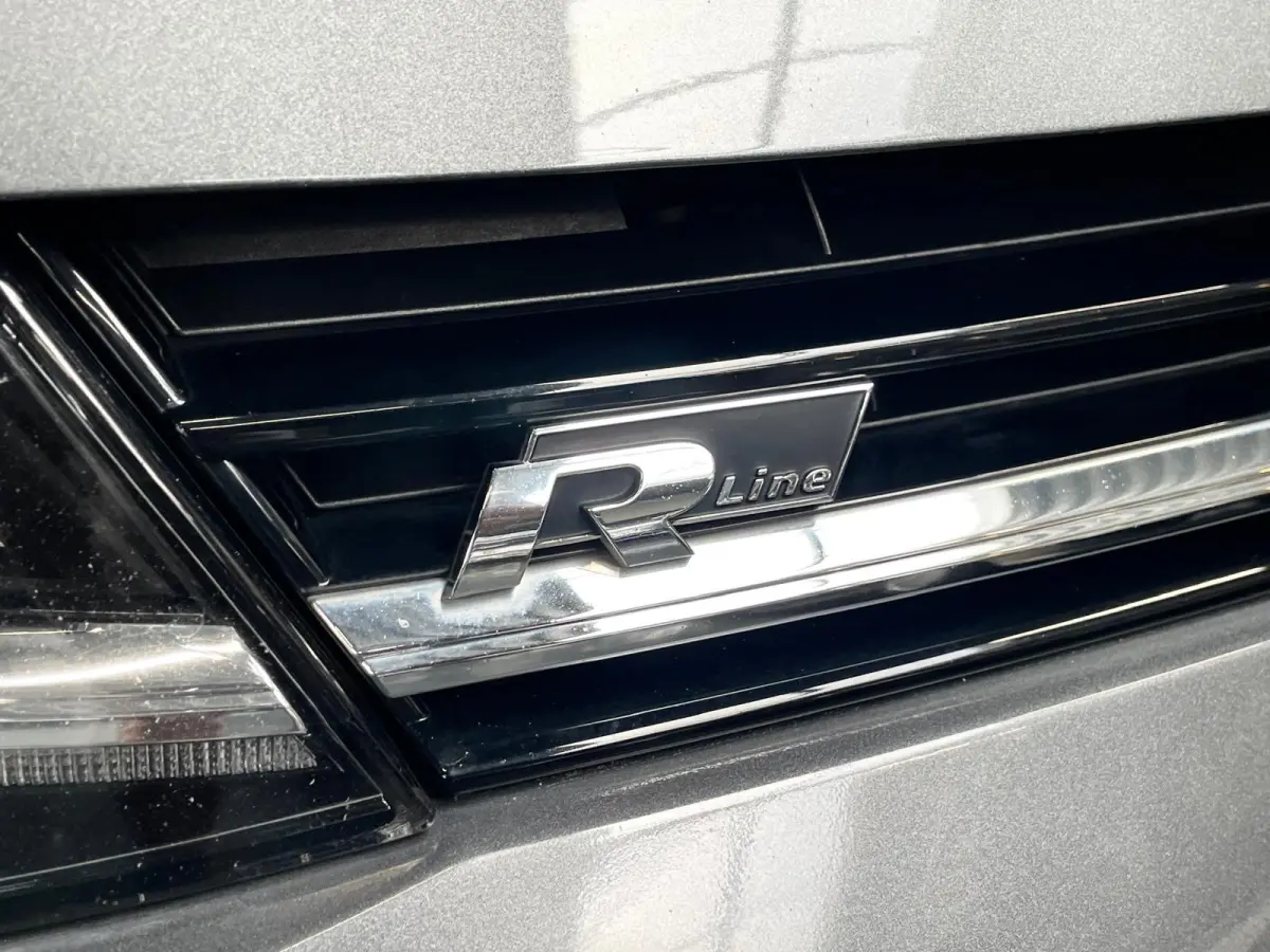 7.5 FACELIFT 1.5 TSI 150PK R-LINE Highline NAVI MATRIX LED