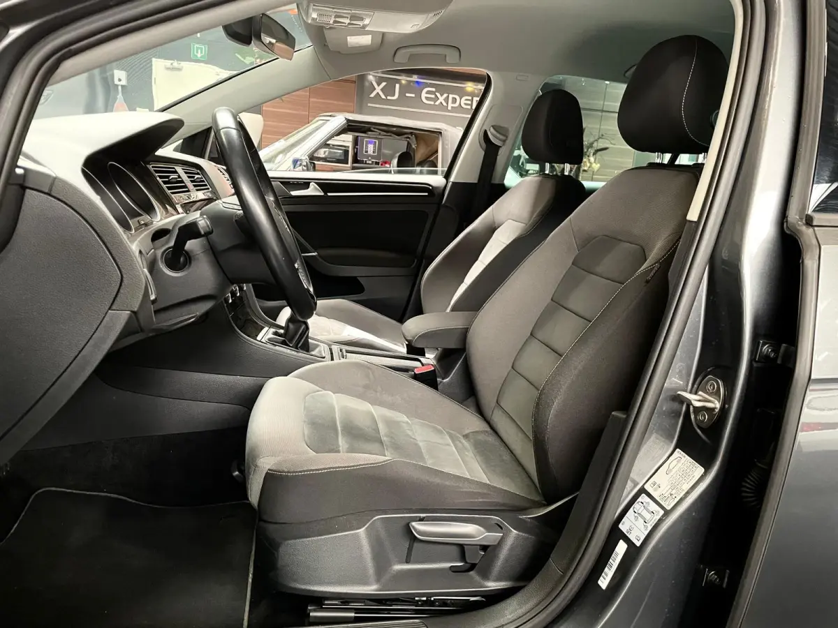 7.5 FACELIFT 1.5 TSI 150PK R-LINE Highline NAVI MATRIX LED