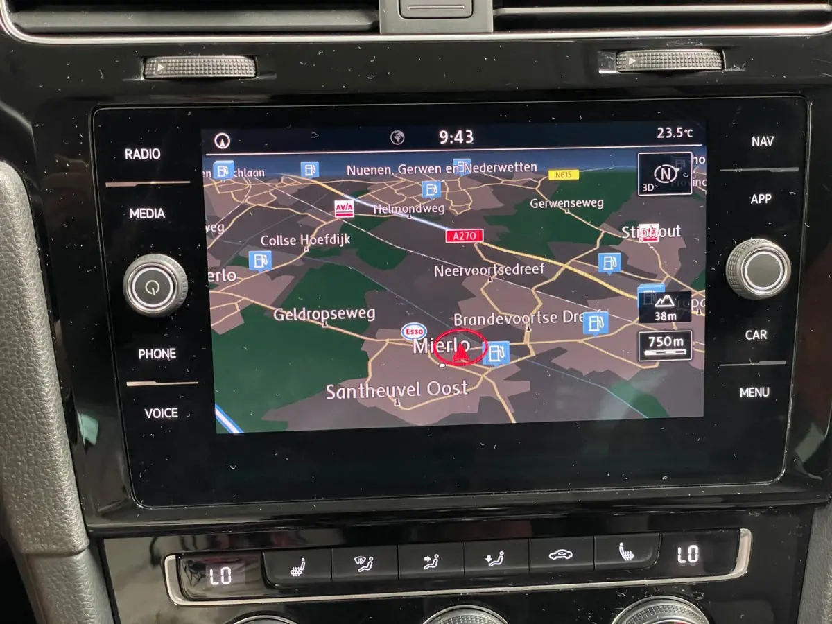 7.5 FACELIFT 1.5 TSI 150PK R-LINE Highline NAVI MATRIX LED