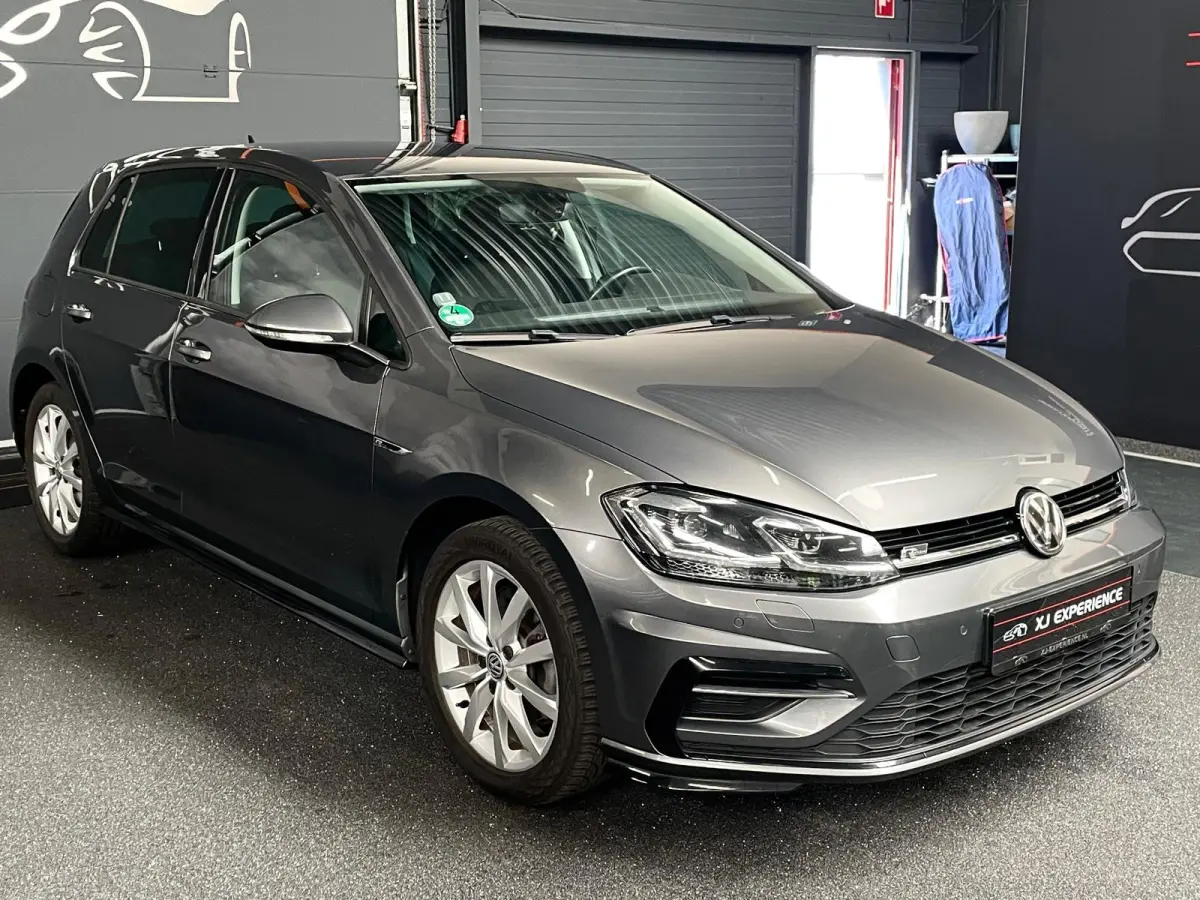 7.5 FACELIFT 1.5 TSI 150PK R-LINE Highline NAVI MATRIX LED