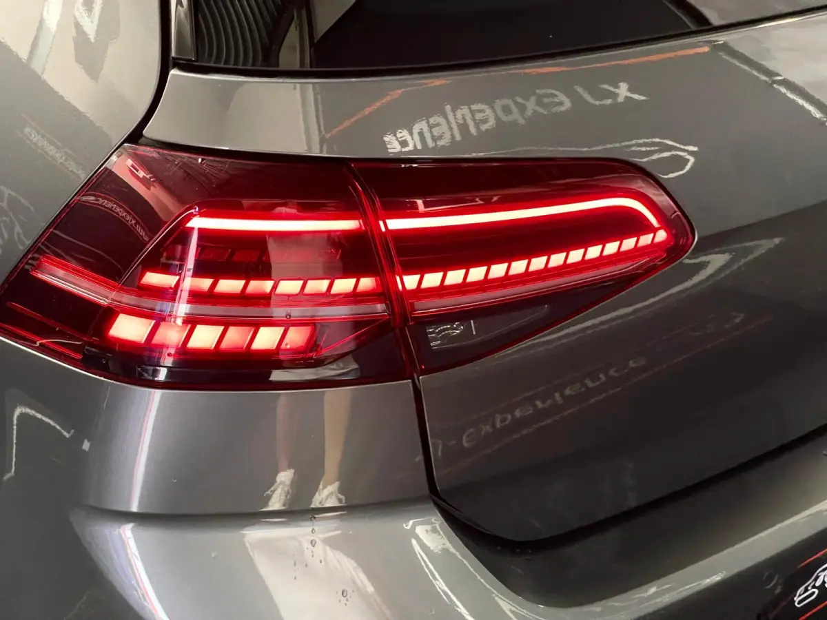 7.5 FACELIFT 1.5 TSI 150PK R-LINE Highline NAVI MATRIX LED
