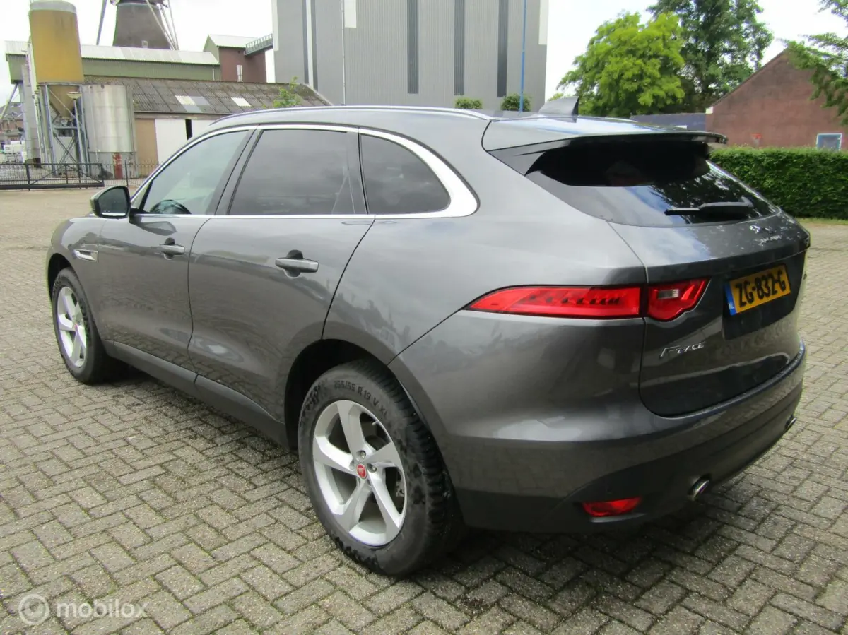 2.0t AWD R-Sport | Trekhaak, Winterpakket