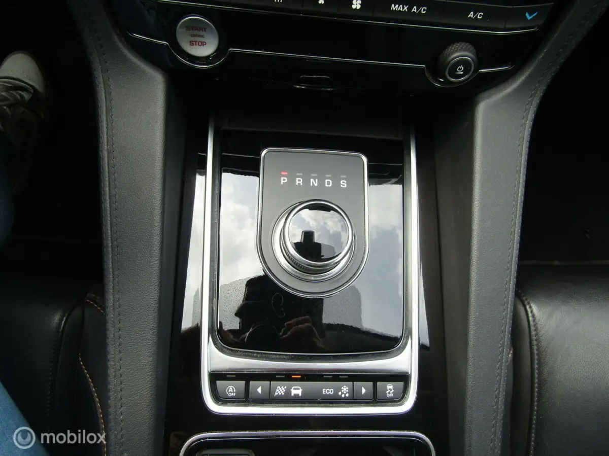 2.0t AWD R-Sport | Trekhaak, Winterpakket