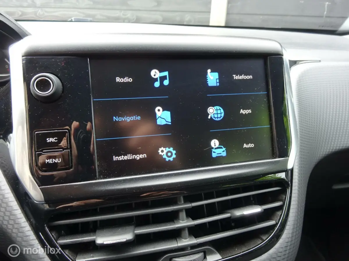 1.2 Airco / FM nav / Carkit / 4 seizoen banden / 82.389 KM!!!