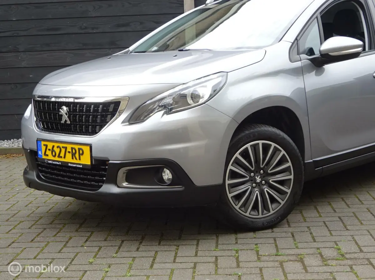 1.2 Airco / FM nav / Carkit / 4 seizoen banden / 82.389 KM!!!