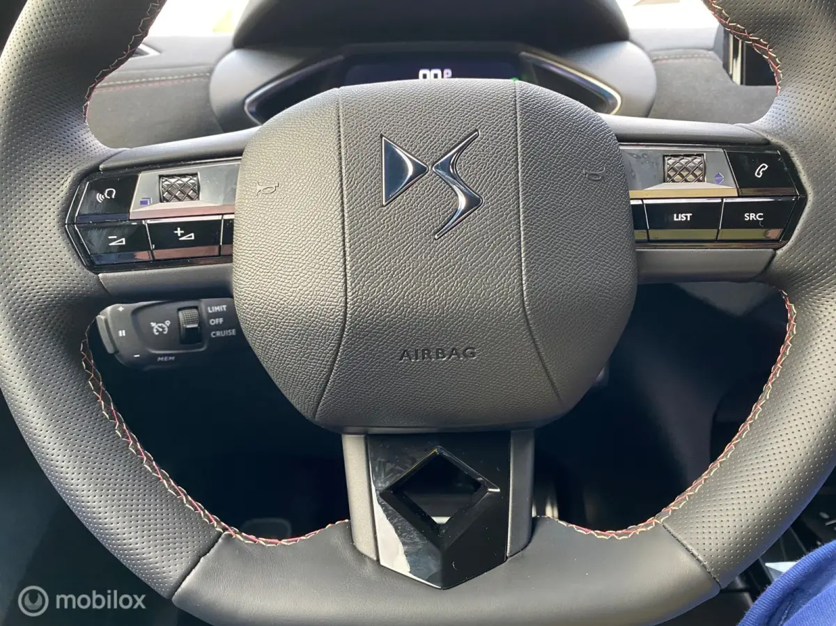 Performance Line head up, navigatie , keyless, carplay , 18 inch