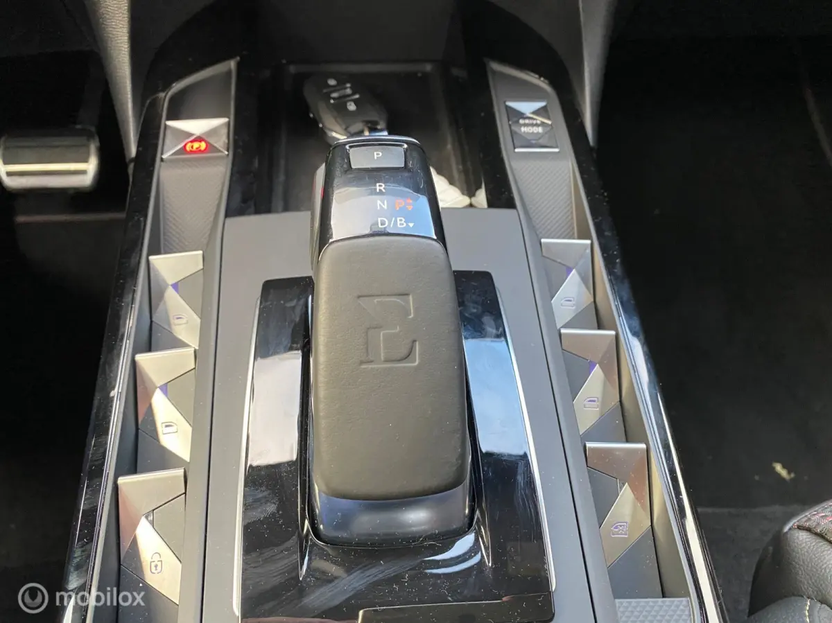 Performance Line head up, navigatie , keyless, carplay , 18 inch