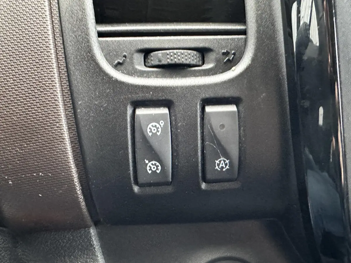 1.6 L1H1 SX*145PK*NAVI*A/C*CRUISE*3PERS*CAMERA*TEL