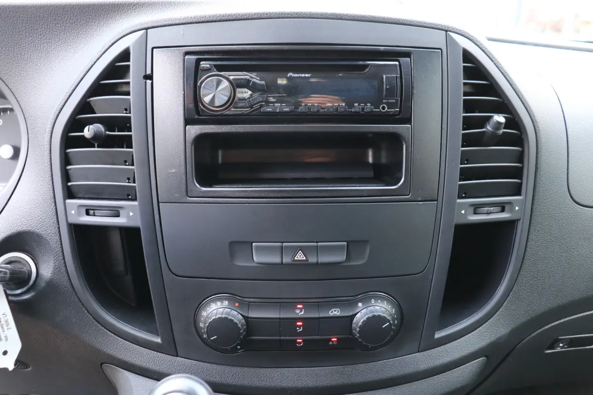109 CDI EX.BTW Lease v.a. 219,- pm