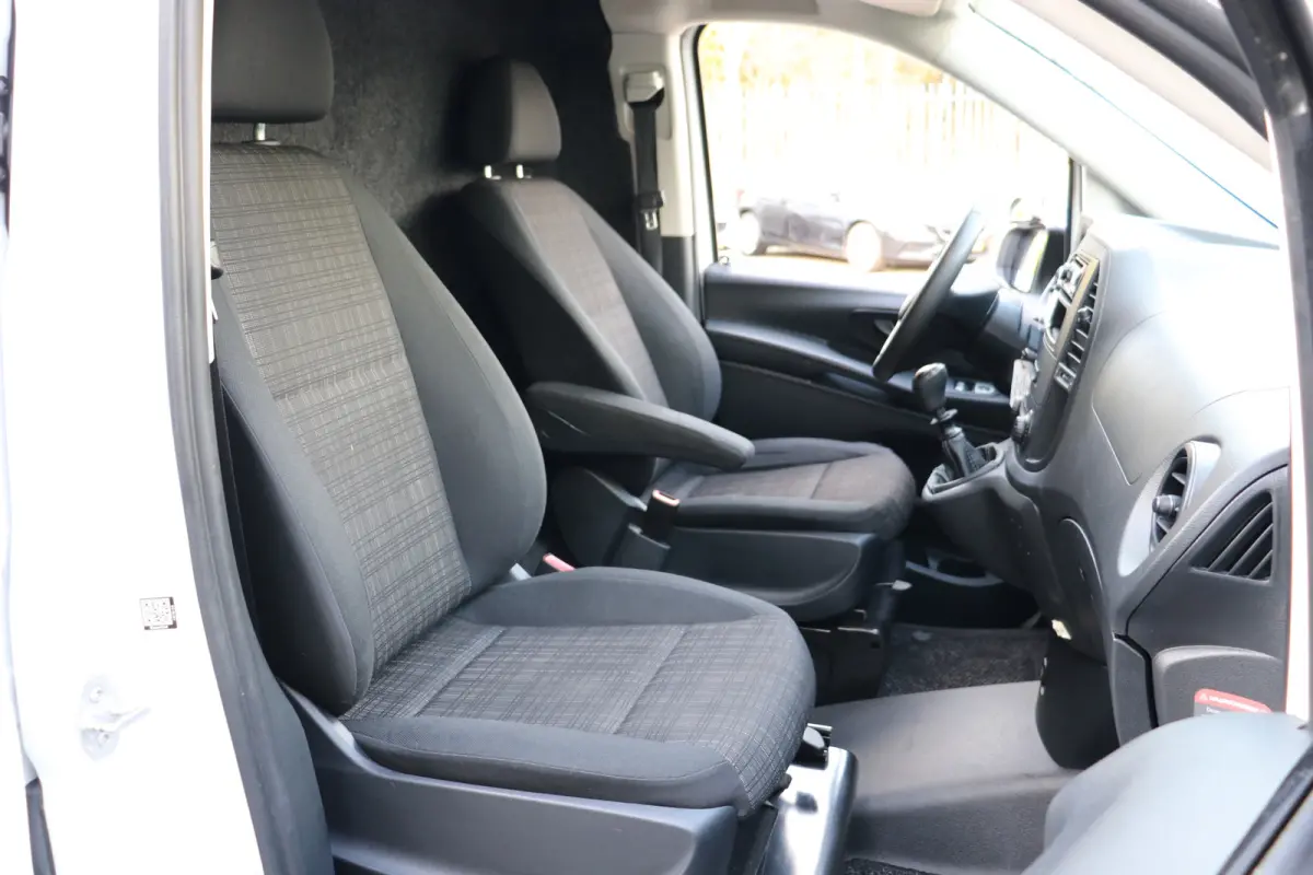 109 CDI EX.BTW Lease v.a. 219,- pm
