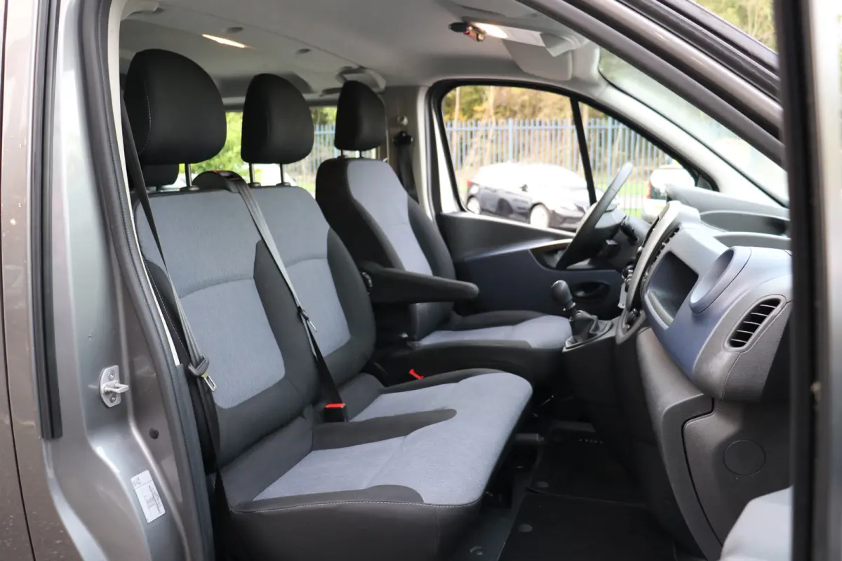 1.6 CDTI L2H1 DC Business+ EcoFlex EX. BTW 1e eigenaar Lease v.a. 395,- p/m