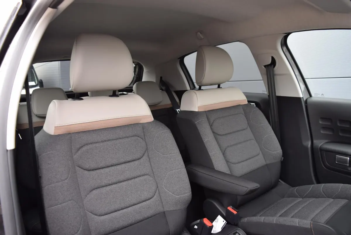 1.2 Turbo 110pk EAT6 Feel Edition | Automaat | Navigatie | Apple Carplay/Android Auto | Bluetooth