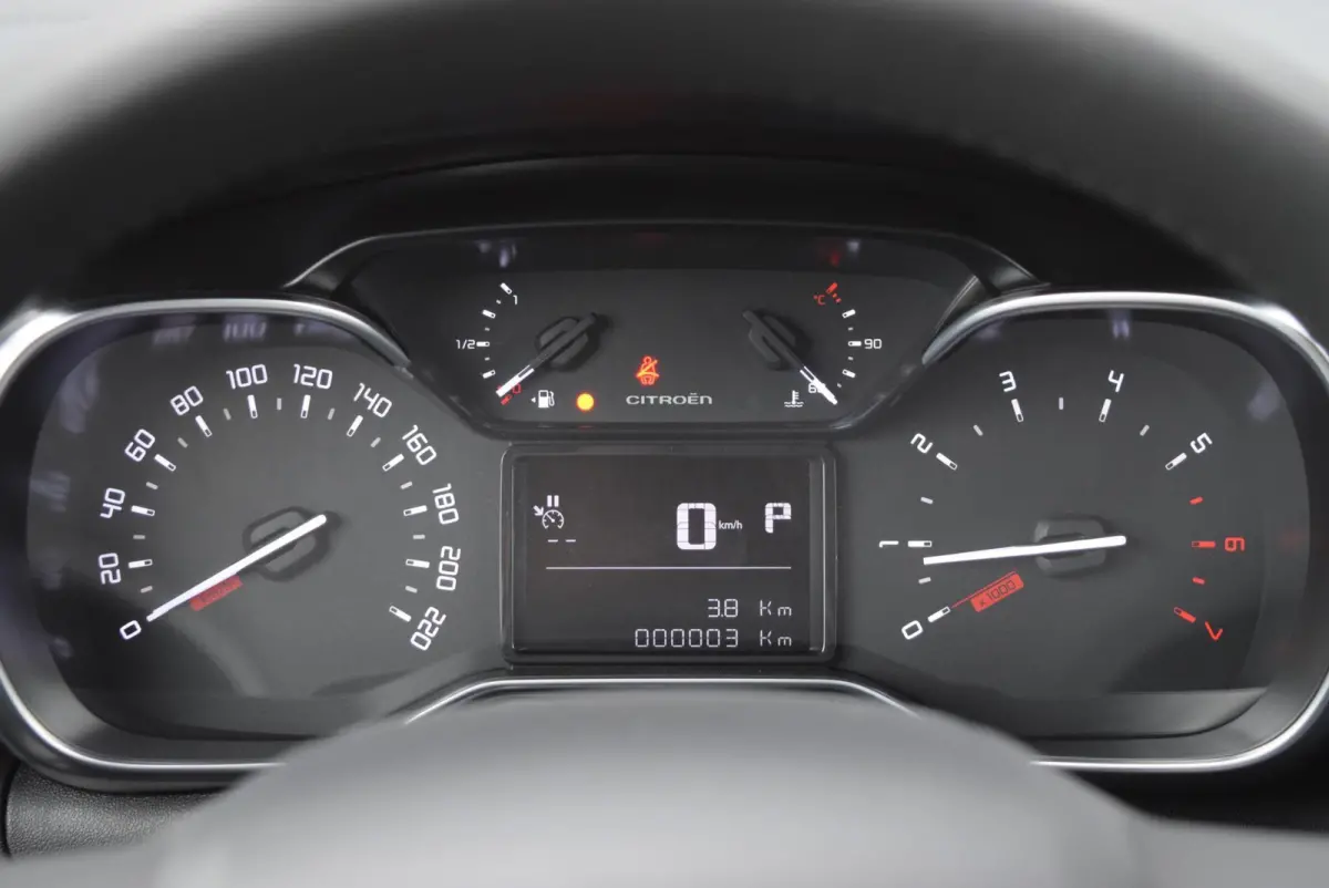 1.2 Turbo 110pk EAT6 Feel Edition | Automaat | Navigatie | Apple Carplay/Android Auto | Bluetooth