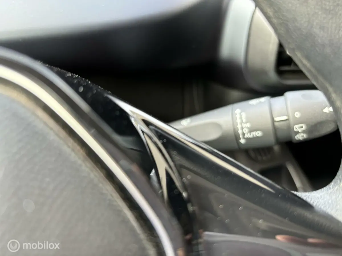 1.2 Puretech 110 PK navigatie carplay climate control
