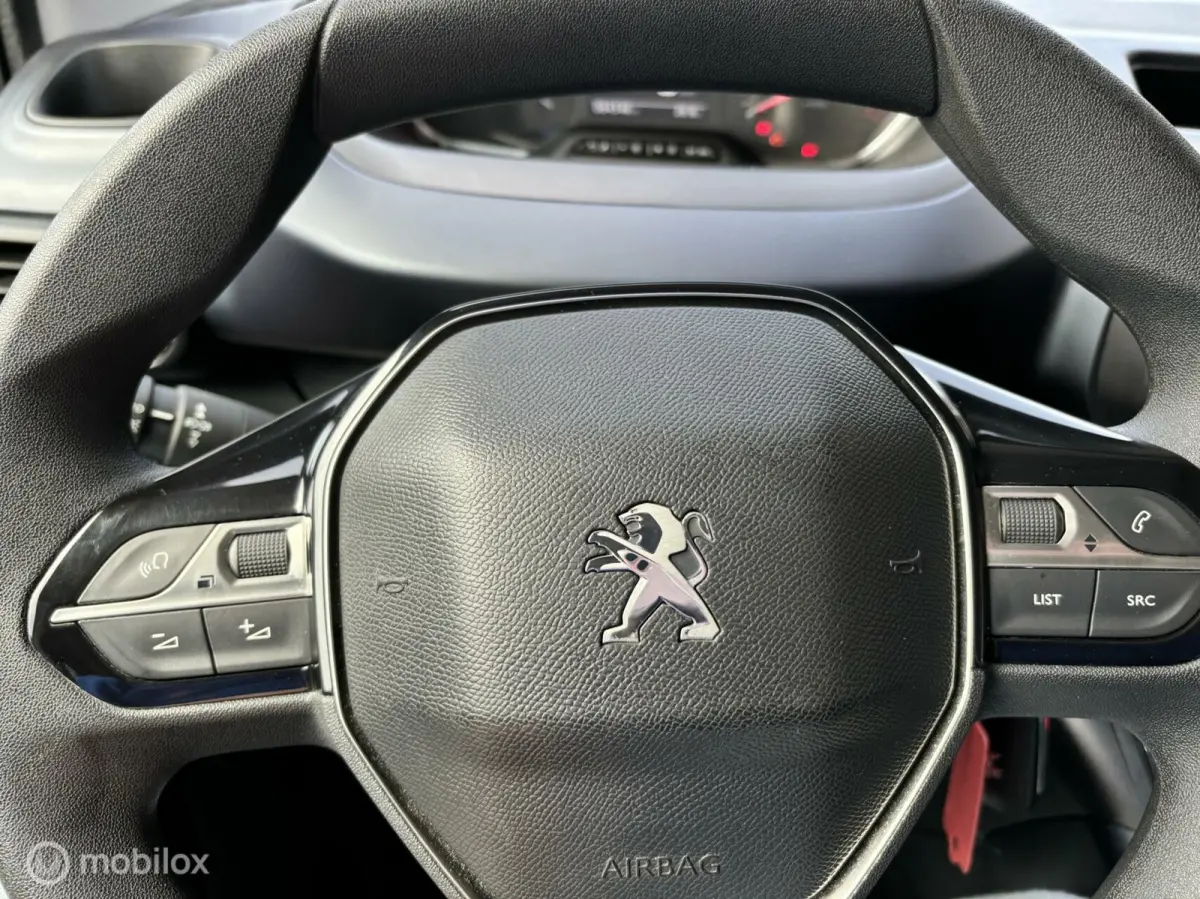 1.2 Puretech 110 PK navigatie carplay climate control