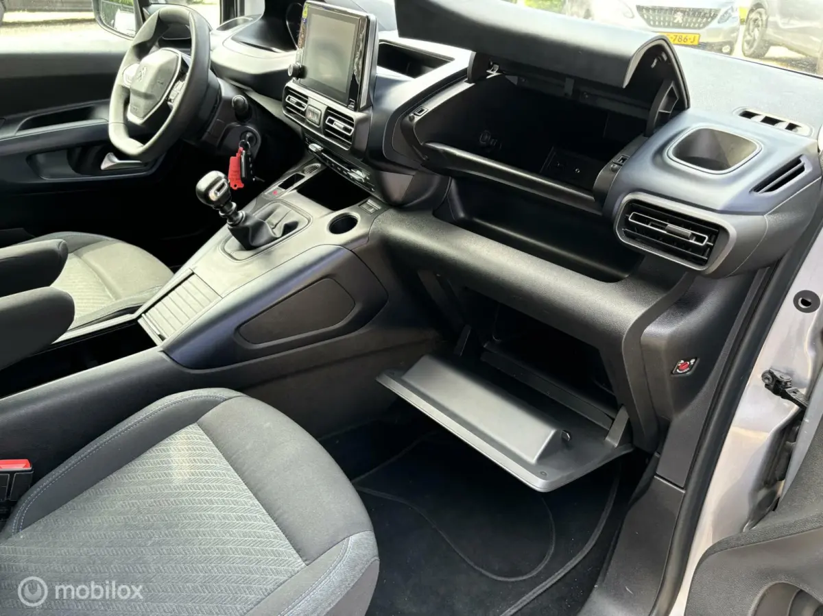 1.2 Puretech 110 PK navigatie carplay climate control