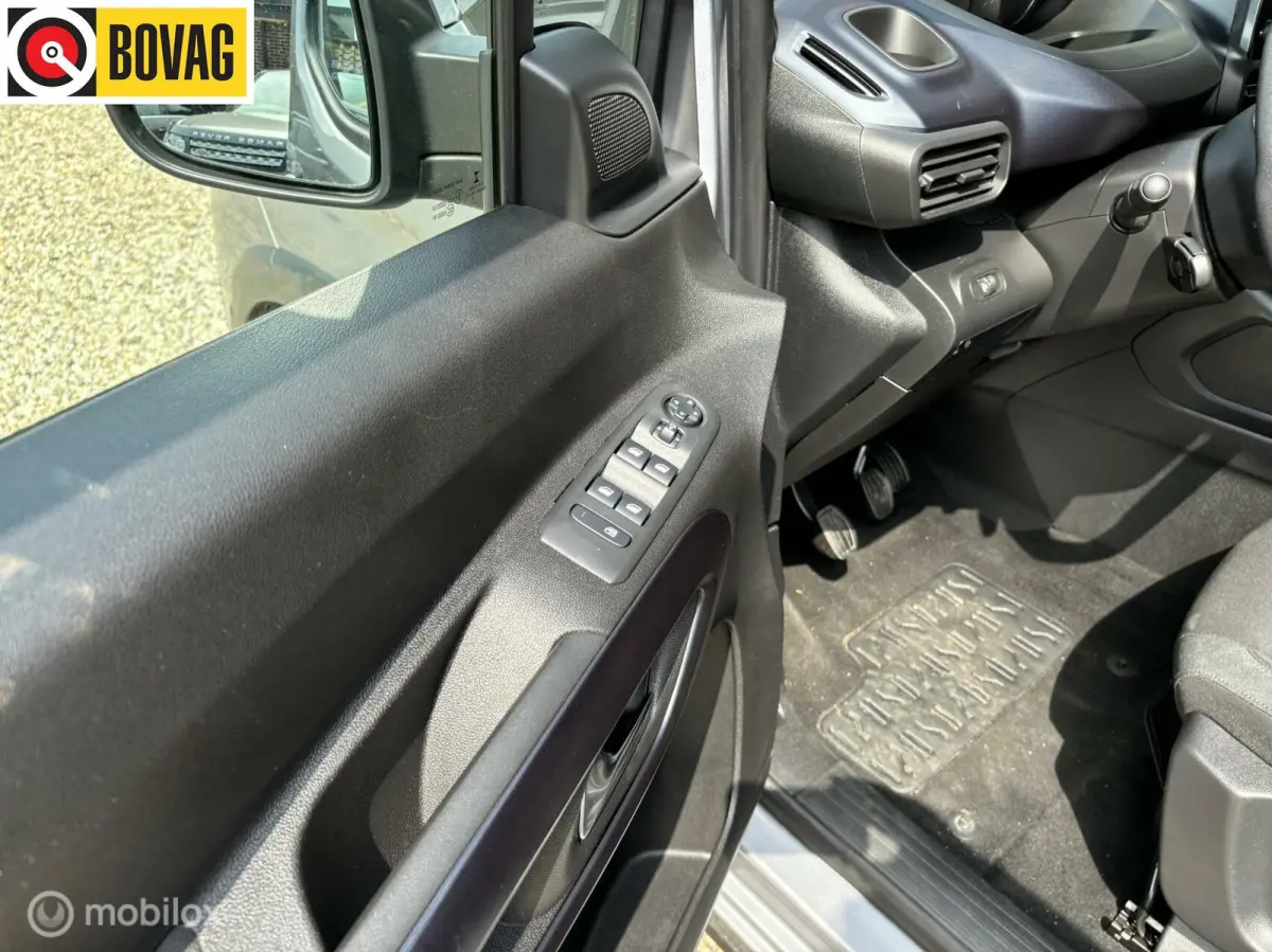 1.2 Puretech 110 PK navigatie carplay climate control