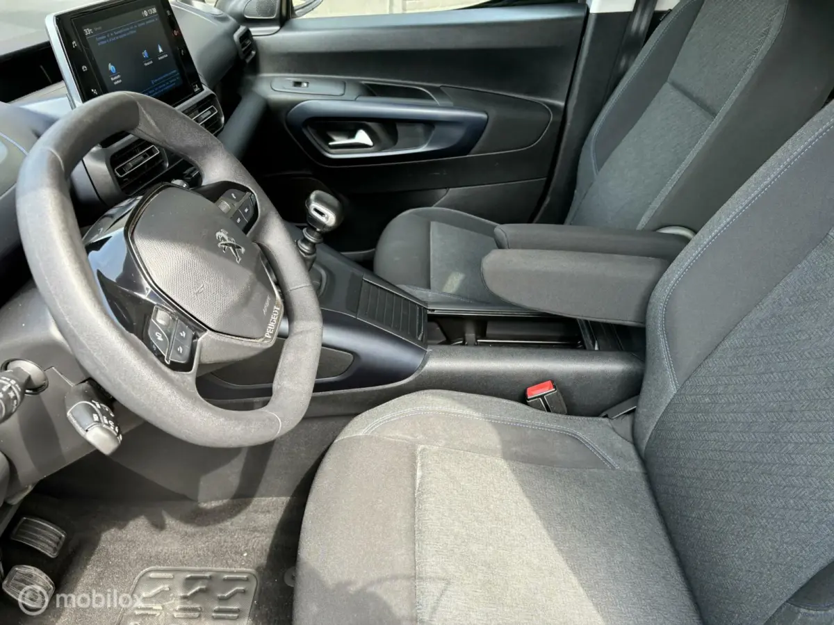 1.2 Puretech 110 PK navigatie carplay climate control