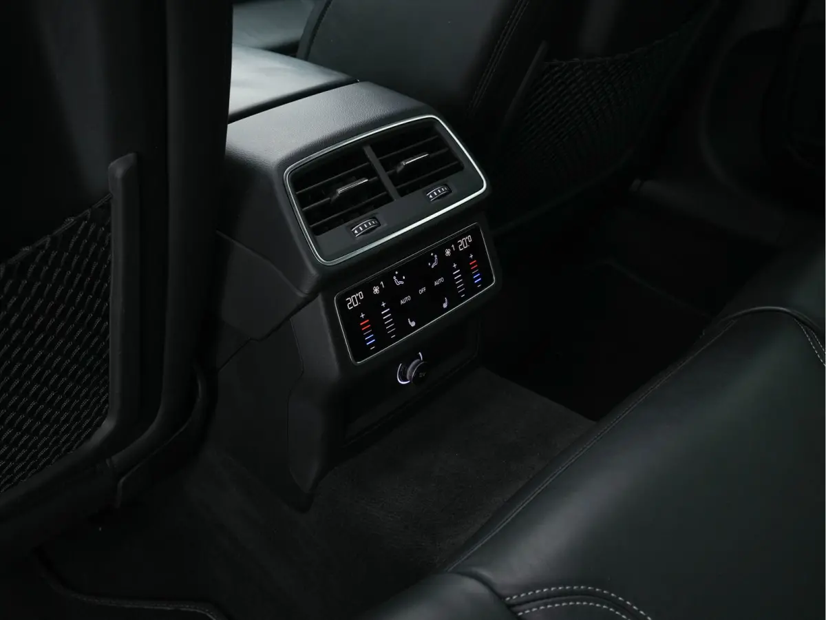 Limousine TDI Quattro Black Edition Aut. *PANO | LEATHER | B&O-SURROUND | MATRIX-LED | DIGI-COCKPIT | HEAD-UP | SPORTSEATS | BLINDSPOT | LANE-ASSIST | MEMORY-PACK | AIRSUSPENSION | ADAPT.CRU