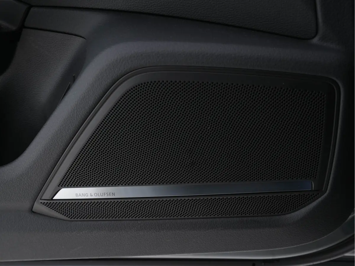 Limousine TDI Quattro Black Edition Aut. *PANO | LEATHER | B&O-SURROUND | MATRIX-LED | DIGI-COCKPIT | HEAD-UP | SPORTSEATS | BLINDSPOT | LANE-ASSIST | MEMORY-PACK | AIRSUSPENSION | ADAPT.CRU