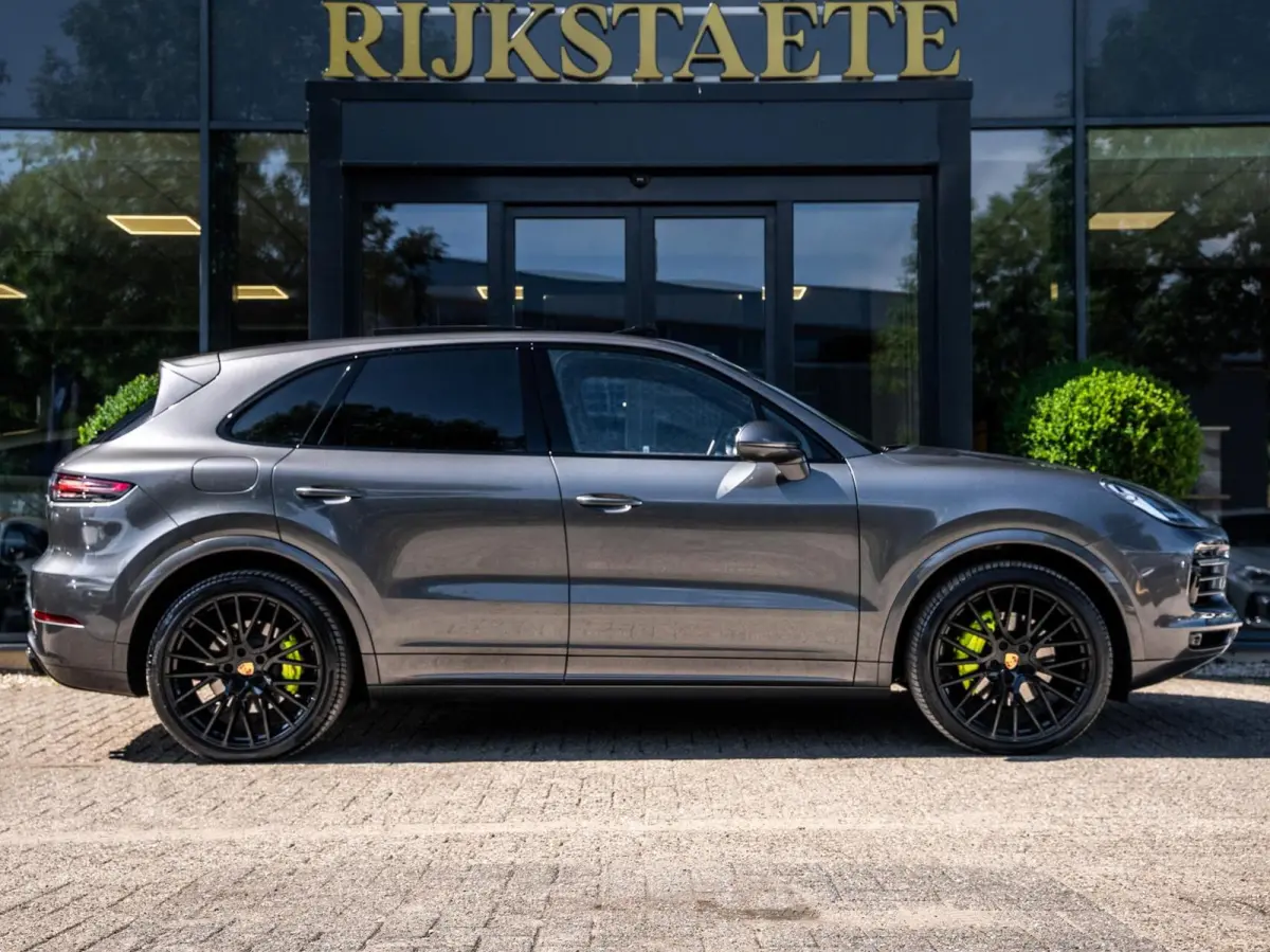 3.0 E-Hybrid|PANO|SPORT CHRONO|360°|ACC|22''