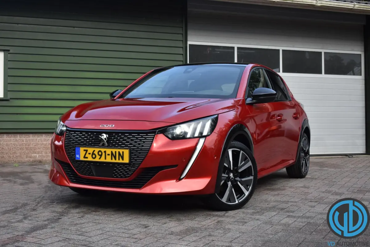 1.2 PureTech GT Pack |Apple carplay|Cruise|stoelverw.|nw distributie