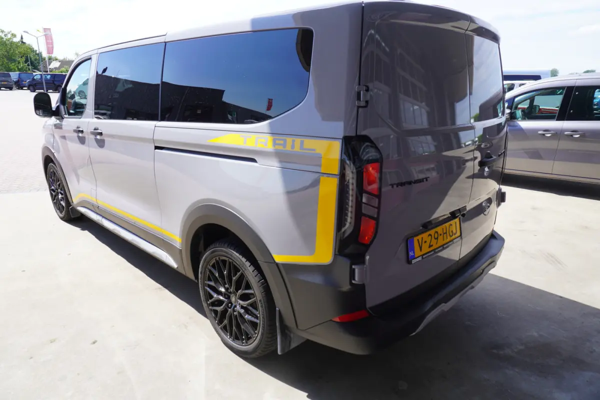 320L 2.0 TDCI 136PK L2H1 Trail DubbelCabine Schuifdeur L/R Nr. V090 | Airco | Adap | Navi| Camera | Blis | 20 inch LM velgen | DEMO