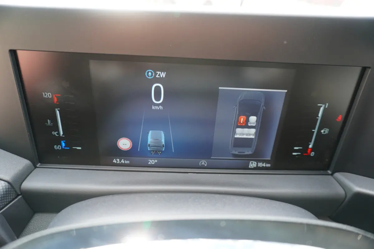 320L 2.0 TDCI 136PK L2H1 Trail DubbelCabine Schuifdeur L/R Nr. V090 | Airco | Adap | Navi| Camera | Blis | 20 inch LM velgen | DEMO