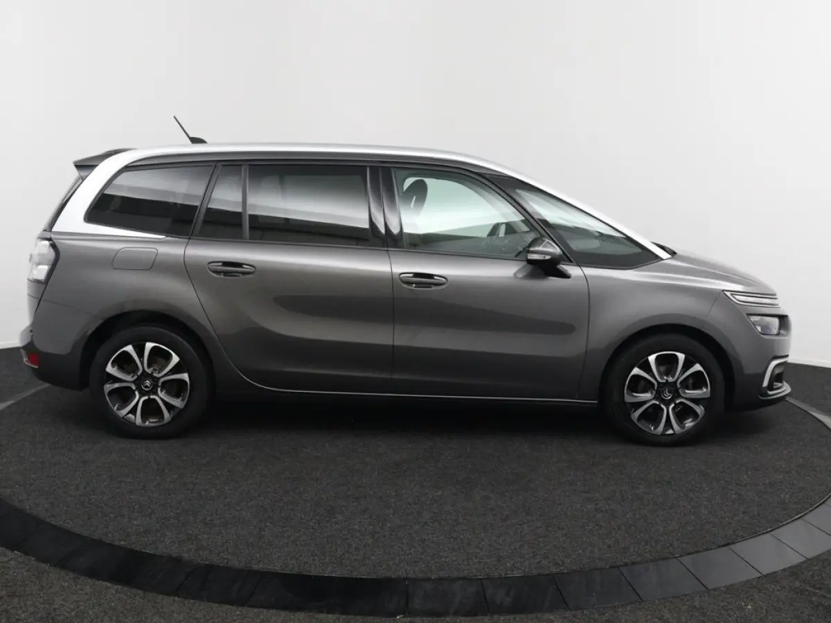 1.2 Business*NAVI*ECC*CARPLAY*7PERS.*