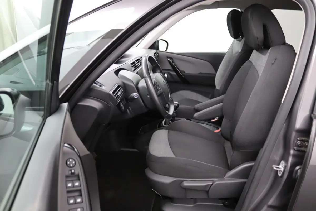 1.2 Business*NAVI*ECC*CARPLAY*7PERS.*
