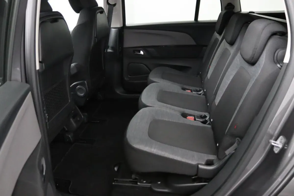 1.2 Business*NAVI*ECC*CARPLAY*7PERS.*