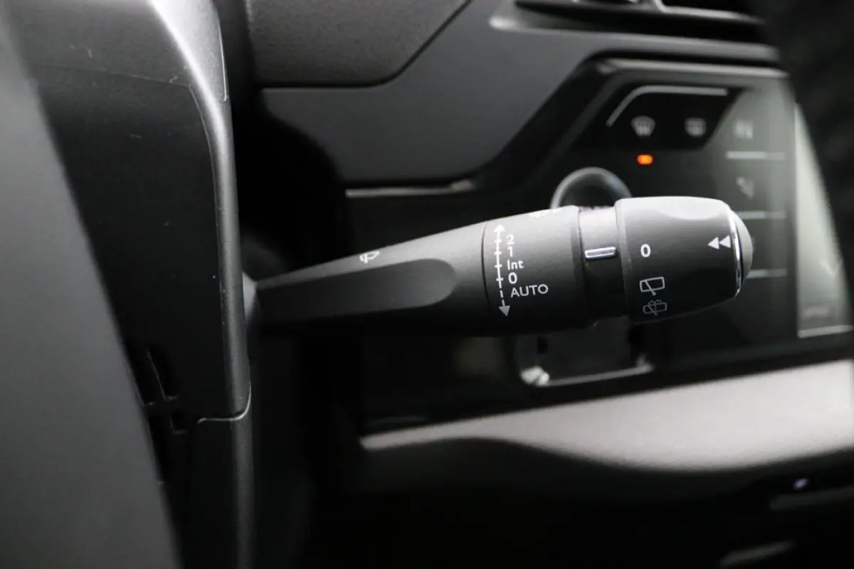1.2 Business*NAVI*ECC*CARPLAY*7PERS.*