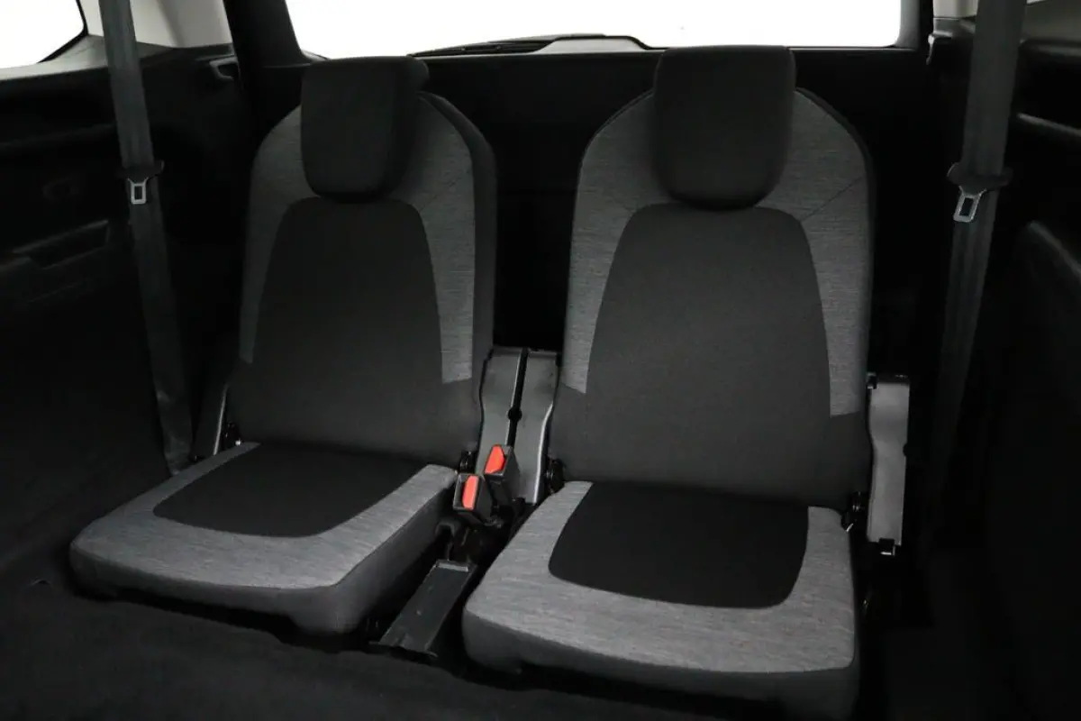 1.2 Business*NAVI*ECC*CARPLAY*7PERS.*