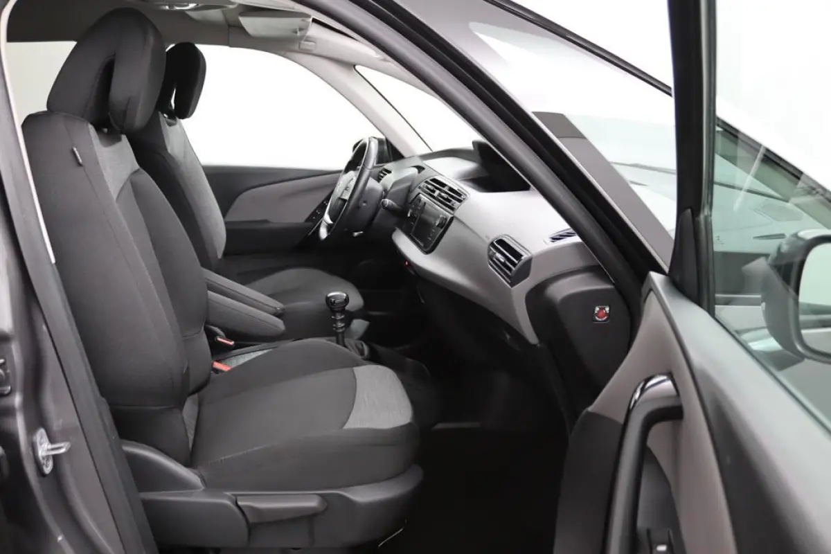 1.2 Business*NAVI*ECC*CARPLAY*7PERS.*